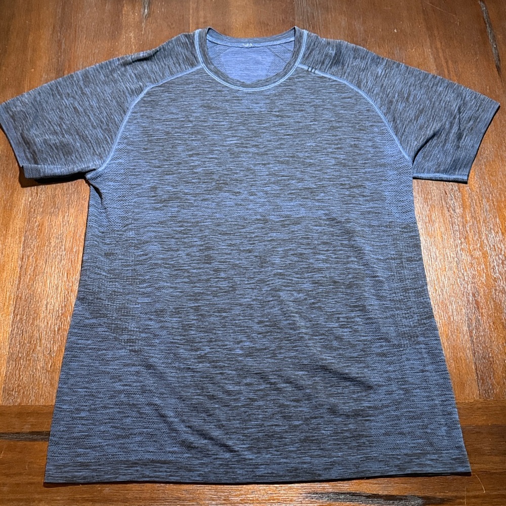 Lululemon Metal Vent Tech Shirt Large